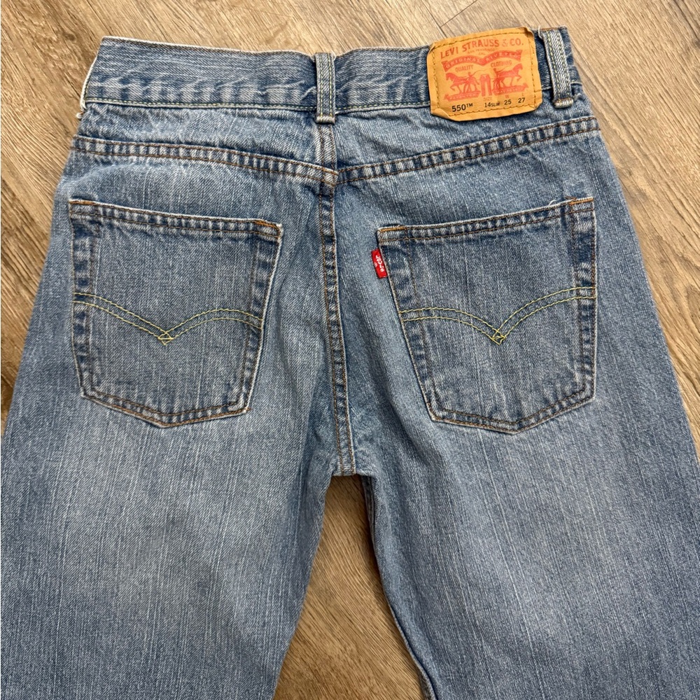 Levi’s • Boys 550 Relaxed Jeans 14 Slim